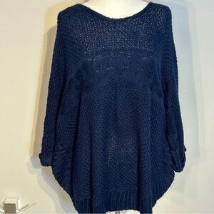 Oversized Slouchy sweater Cable Knit detail Size S/M NWT